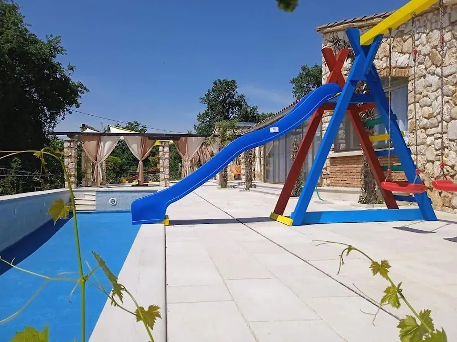 Childern And Adults Enjoy Games,Pool And Seaview Villa Rovinj