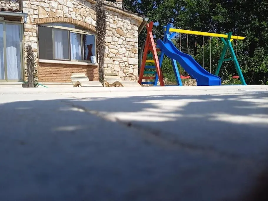 Childern And Adults Enjoy Games,Pool And Seaview Villa Rovinj