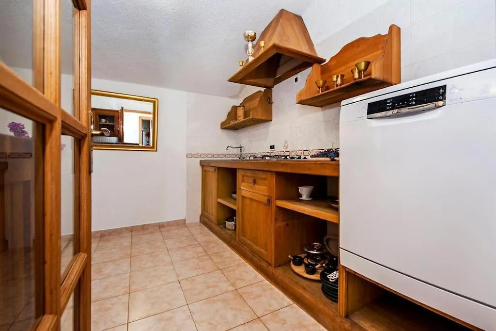 Childern And Adults Enjoy Games,Pool And Seaview Villa Rovinj