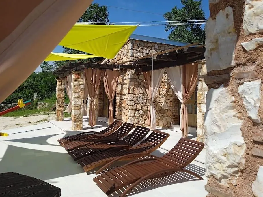 Childern And Adults Enjoy Games,Pool And Seaview Villa Rovinj