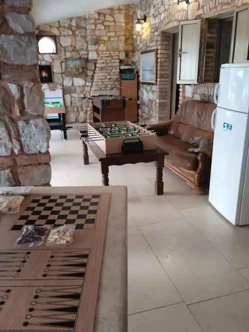 Childern And Adults Enjoy Games,Pool And Seaview Villa Rovinj