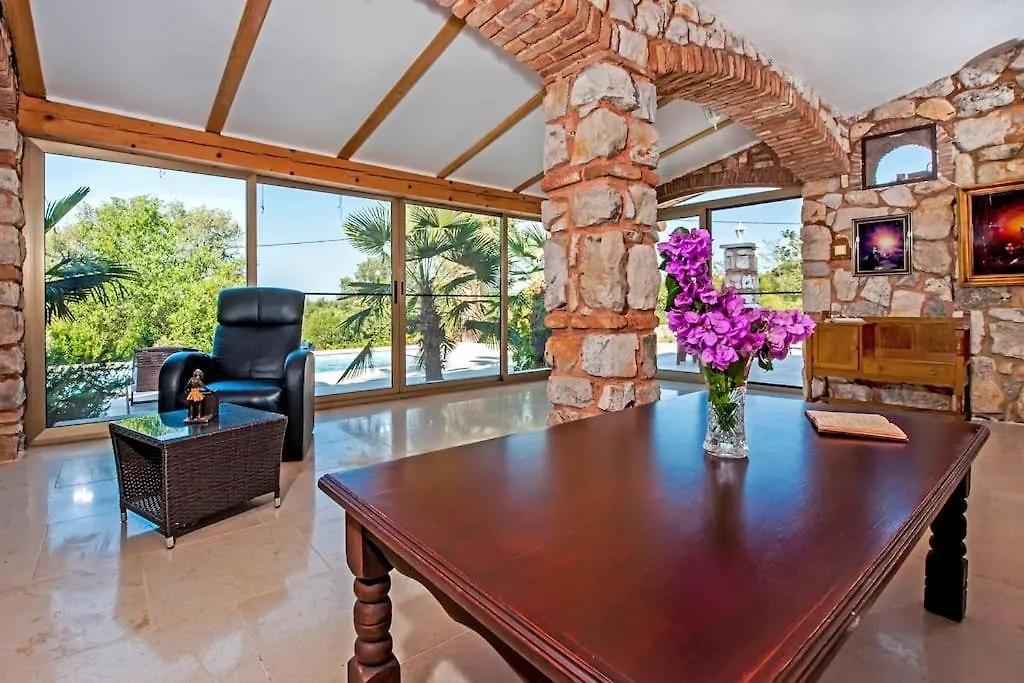 Childern And Adults Enjoy Games,Pool And Seaview Villa Rovinj Croatia