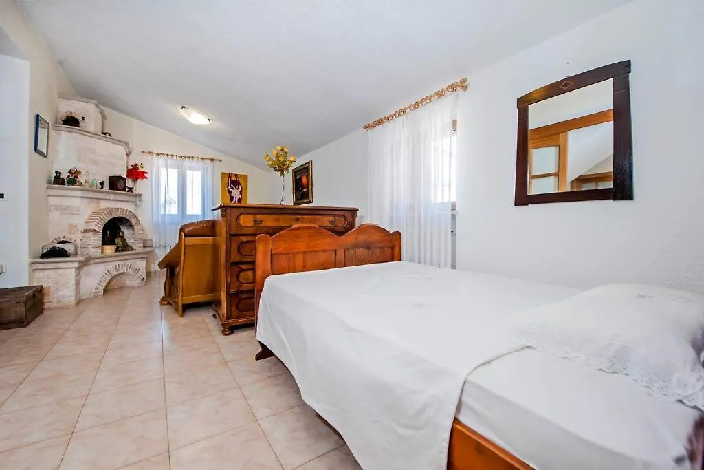 Childern And Adults Enjoy Games,Pool And Seaview Villa Rovinj 0*,