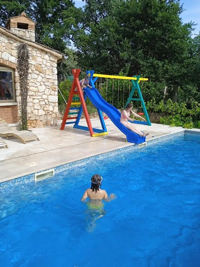 Childern And Adults Enjoy Games,Pool And Seaview Villa Rovinj